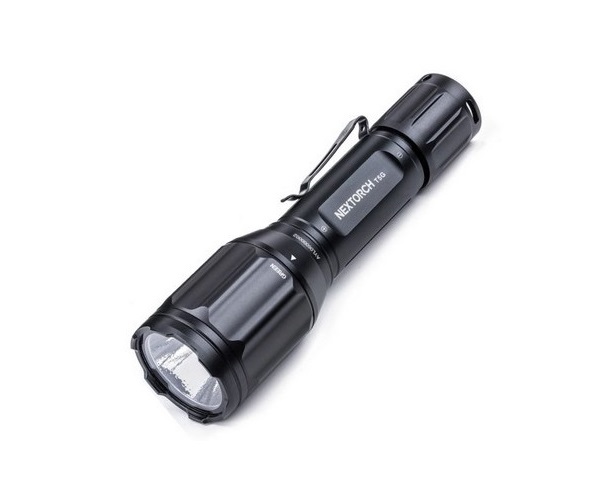 komplekt-fonar-akkumulyatornyy-nextorch-t5g-svetodiod-cree-xp-l-860-lyumen-belyy-e2-170-lyumen-zelenyy-1