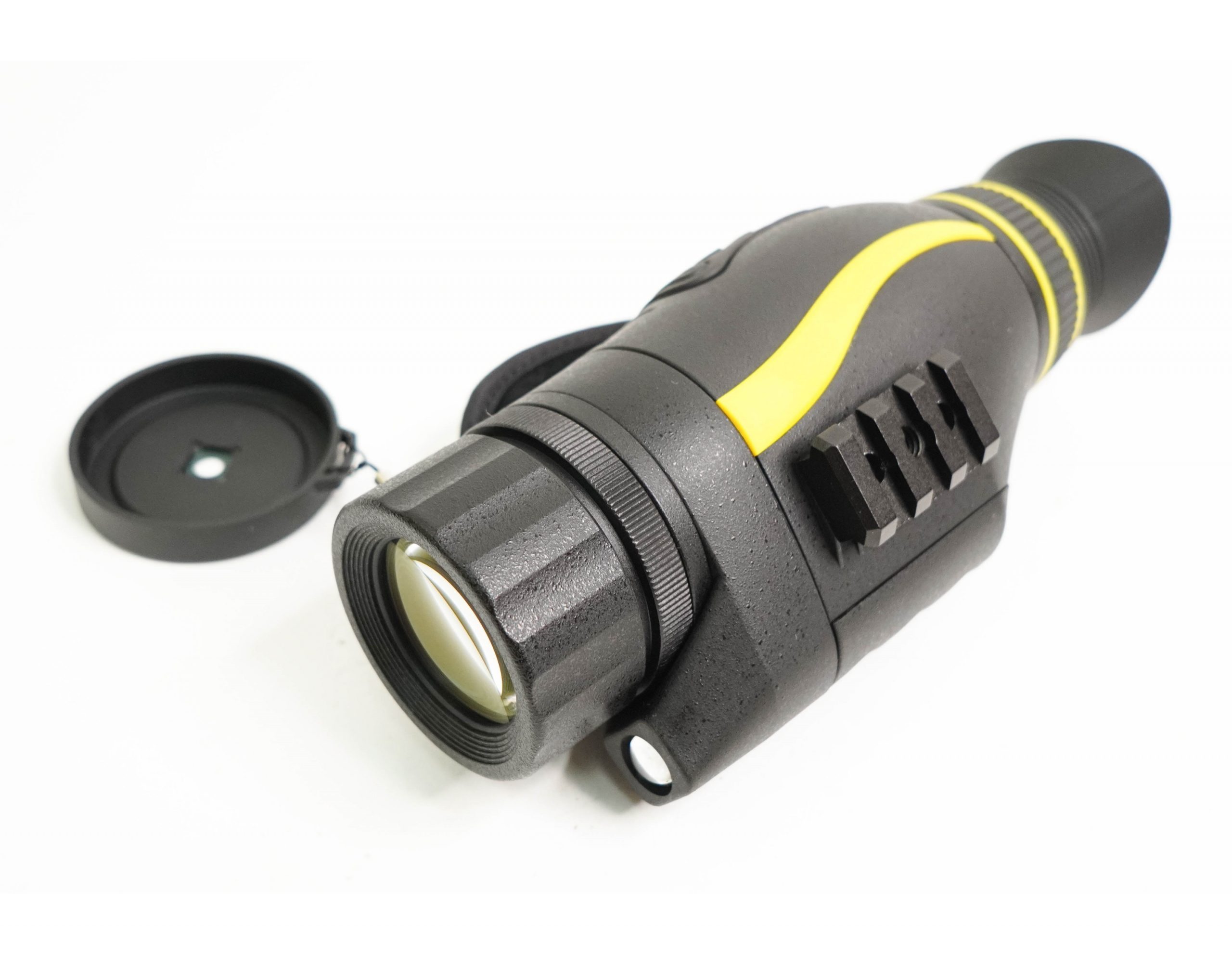 monokulyar-nochnogo-videniya-nv-4x35-do-300-m-foto-i-video-1